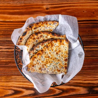 Chilli Cheese Naan